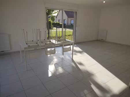 location meublée maison 3 pièces 80.88 m² à le neubourg (27110)  892 €