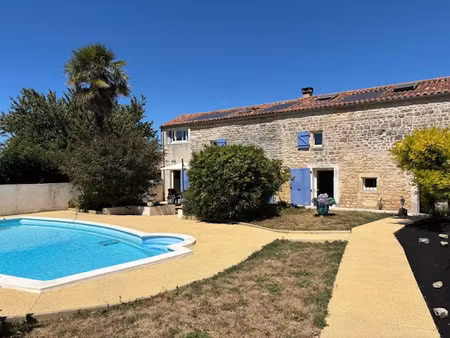 vente maison 7 pièces 239 m² à saint-agnant (17620)  449 000 €