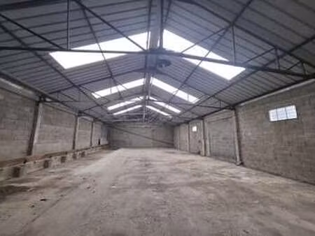 location garage box et parking à saint-étienne-de-mer-morte (44270) : à louer / saint-étie