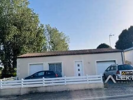 location maison à bazoges-en-paillers (85130) : à louer / 81m² bazoges-en-paillers