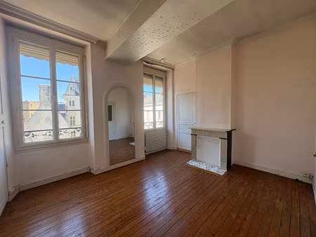 appartement duplex 6 pièces place du ralliement