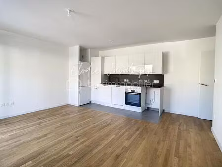 appartement de 45 m² à le mesnil-le-roi