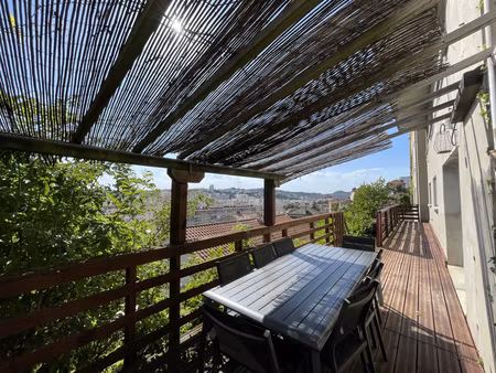 appartement 77m2 avec terrasse et garage