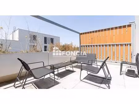 villeneuve tolosane: t2 vide de 45 m² avec terrasse de 15 m²