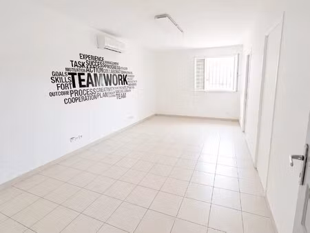 bureau à gréasque - 20m2