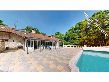 maison de charme - au calme - pas de voisin - 5 ha clos - dépendances