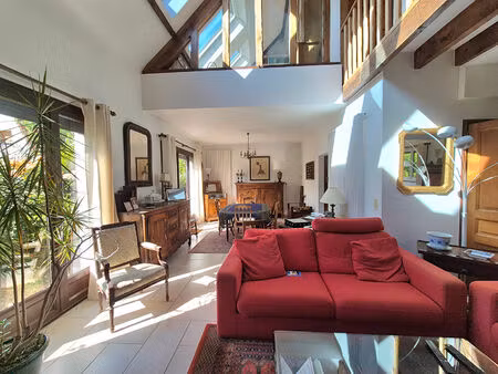 vente maison 5 pièces  125.00m²  bures