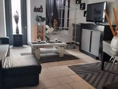 vente maison à château-gontier-sur-mayenne (53200) : à vendre / 92m² château-gontier-sur-m