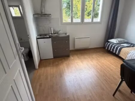 appartement studio eysines - 17 m2 - 475 euros ttc