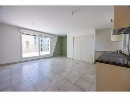 appartement t4 non meublé