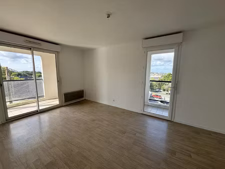location appartement 1 pièce 28 m² à saint-nazaire (44600)
