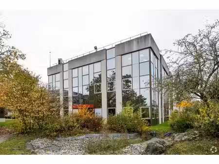 location bureaux 146m² à 568m²