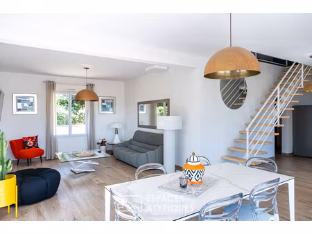 une maison moderne au panorama préservé