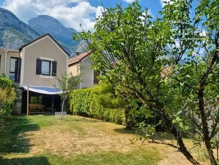 à vendre – maison mitoyenne avec jardin à crolles