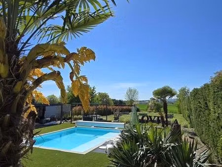 maison d'architecte 170m² - piscine - terrain 1700 m² - proche dijon