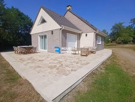 moncé-en-belin maison contemporaine de 125 m² sur un terrain d'environ 2 500 m²
