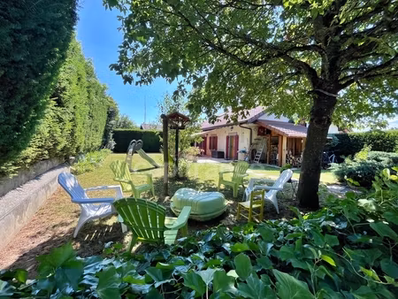 saint cergues (74) à vendre 7 pièces 194 26m² + 140m² d’annexes dont une bâtisse indépenda