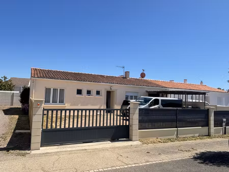 saint-mathurin maison rénovée de plain-pied avec garage et