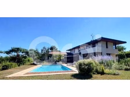 villa avec piscine et terrasse messery (74)