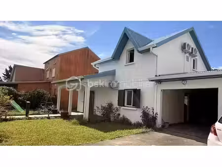 vente villa 5 pièces 127 m² à sainte suzanne (97441)  340 000 €