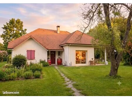 ? maison familiale à buros (145 m²) – idéal famille  projet pro ou investissement