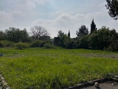 terrain constructible viabilisé