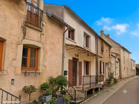 maison de village 4 pièces 70 m²
