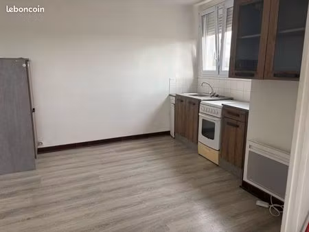 appartement t3 lumineux – centre