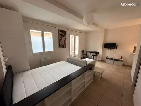 studio meublé / équipé de 26m2