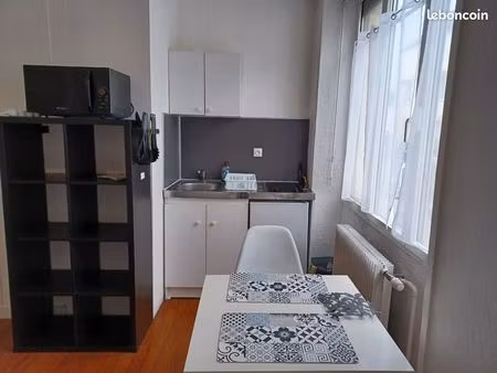 a louer studio meublé centre-ville   pour étudiant