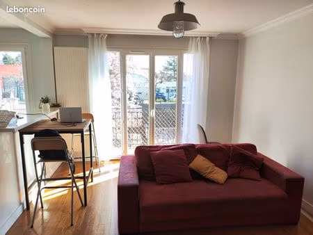 maison 3 chambres lumineuse avec jardin proche gare à louer