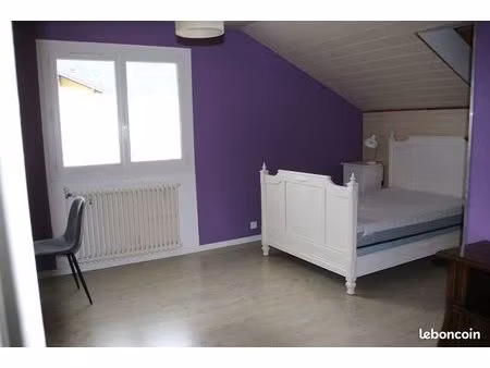 chambre meublée d'étudiant