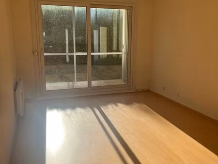 appartement f3 avec garage et parking extérieur