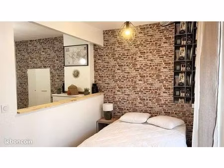 studio meublé climatiser avec terrasse