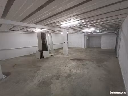 grand garage