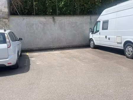 place de parking - montreuil
