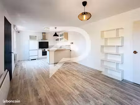 pavillon 4 pièces 81 m²