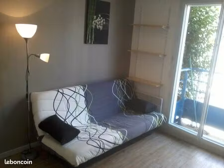 studio meuble dans residence proche gare pas de parking