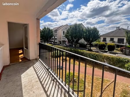chauffage et eau froide inclus f3  60m2  balcon  parking arnouville centre