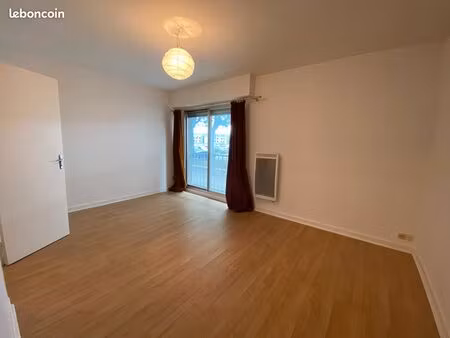studio 1 pièce 24 m²