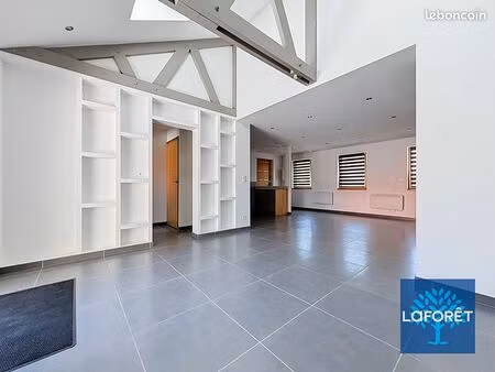 maison 2 pièces 66 m²