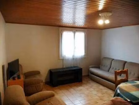 location maison à villenave-d'ornon (33140) : à louer / 45m² villenave-d'ornon