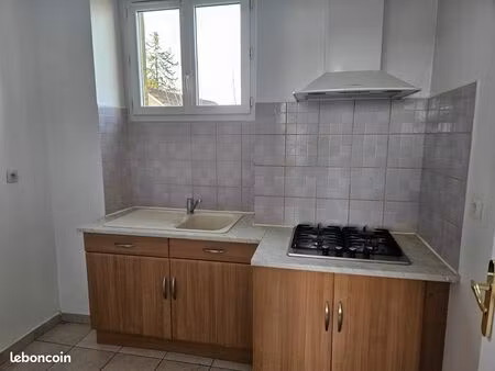 appartement 3p 45m2 a salignac