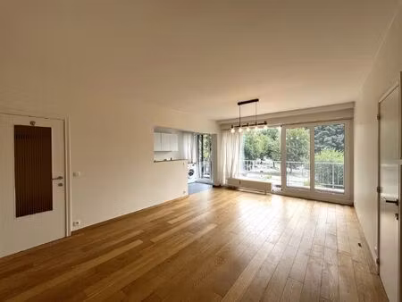 appartement à louer à avenue jules du jardin 45 woluwe-saint-pierre (vbe43040)
