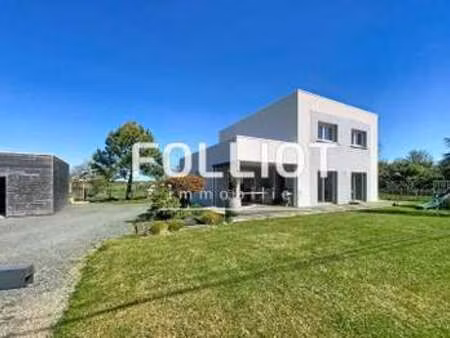 vente maison à tourville-sur-sienne (50200) : à vendre / 141m² tourville-sur-sienne
