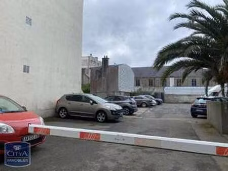 location garage box et parking à brest (29200) : à louer / brest