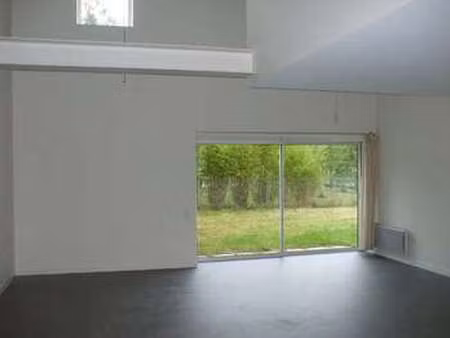location maison aux herbiers (85500) : à louer / 109m² les herbiers