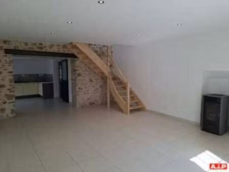location maison à sèvremont (85700) : à louer / 105m² sèvremont