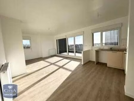 location appartement 5 pièces à caen la guériniere (14000) : à louer 5 pièces / 104m² caen