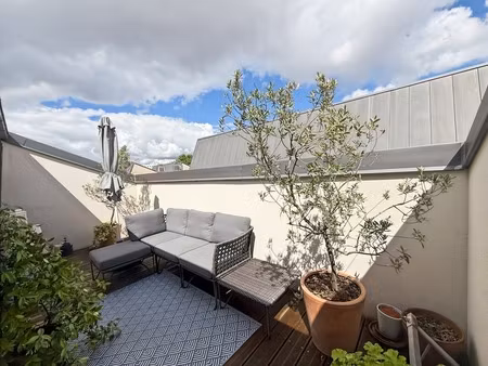 superbe duplex t4 - double terrasse - parking - entre nansouty et barrière de bègles